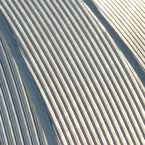 aluminumfarbenes Öl