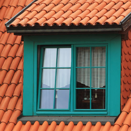 lackiert lösemittelhaltig