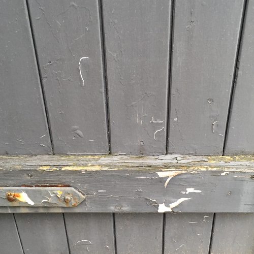 Holz mit Wetterschutzfarbe